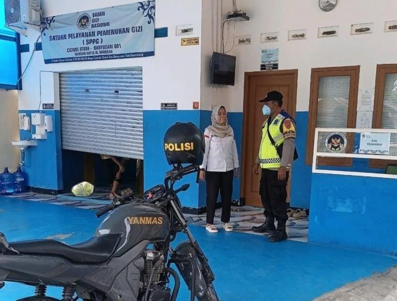 Anggota Polsek Banyusari Melaksanakan Patroli SPPG Desa Banyuasih