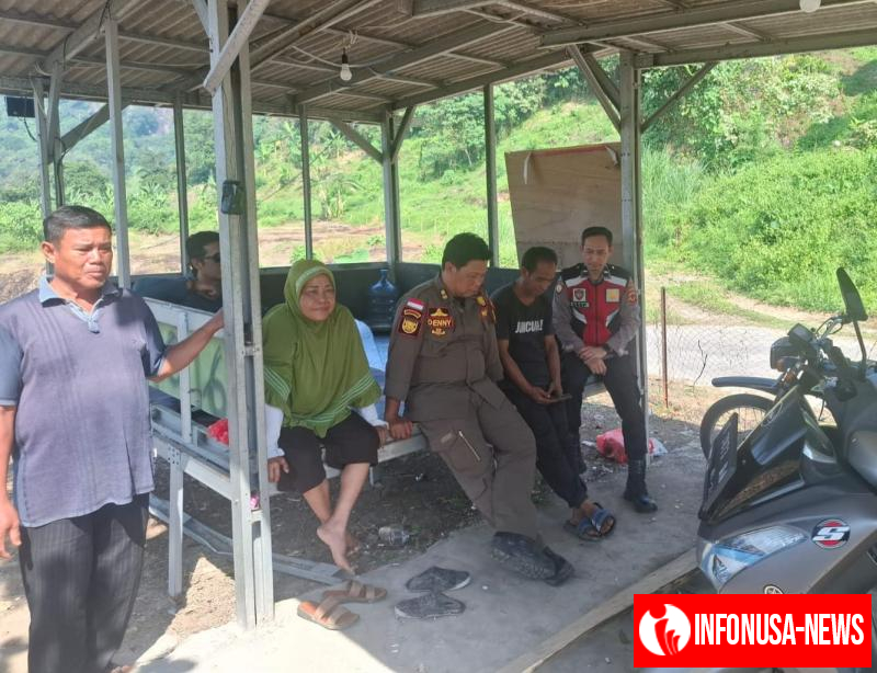 Personil Polsek Tegalwaru Patroli Siang Sambang Warga di Desa Cigunungsari Ajak Jaga Kamtibmas