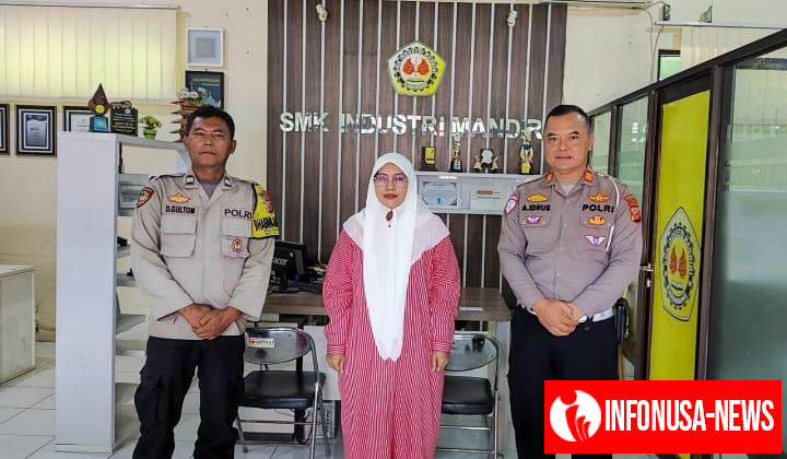 Kapolsek Klari Gelar Silaturahmi dan Penggalangan ke Sekolah SMK, Imbau Siswa Tak Terlibat Aksi Unjuk Rasa
?