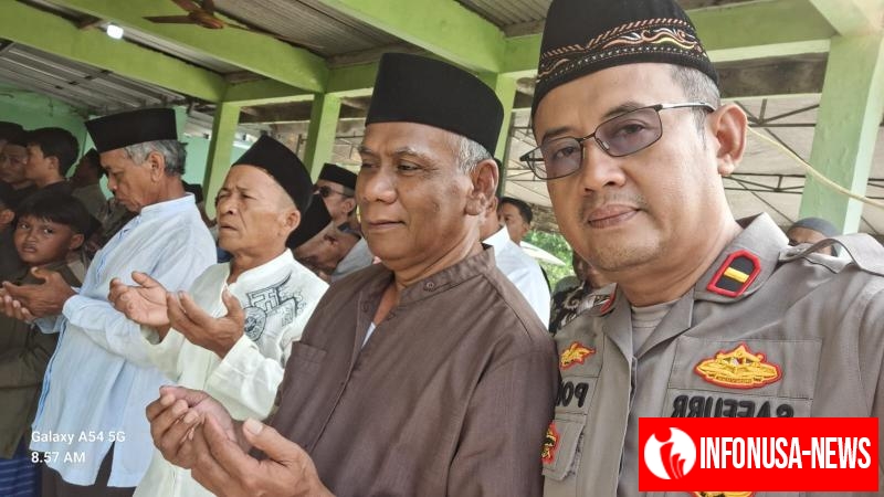 Kapolsek Pakisjaya Bersama Anggota Melayat Ke Rumah Duka Almarhumah Ibu Hj Mardiah Ibunda Dari Bripka Wawan Hermawan
