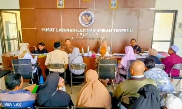 Kemenhaj Purwakarta Mulai Verifikasi Jemaah Haji 2027, Pastikan Keberangkatan Lebih Tertata dan Siap Beribadah

 