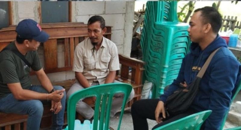 Personel Polsek Lemahabang Imbau Calkades Pulojaya Untuk Tetap Pertahankan Kamtibmas Jelang Pilkades