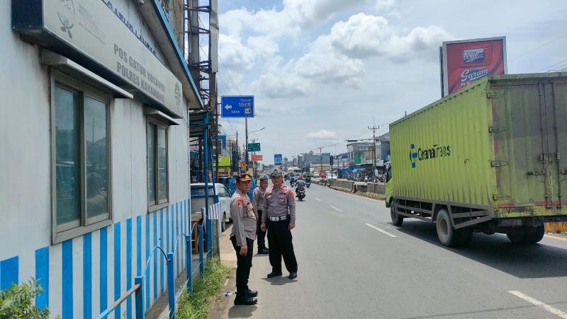 Pastikan Jalur Long Weekend Lancar, Polsek Klari Gelar Pam Monitoring di Pospam Kosambi