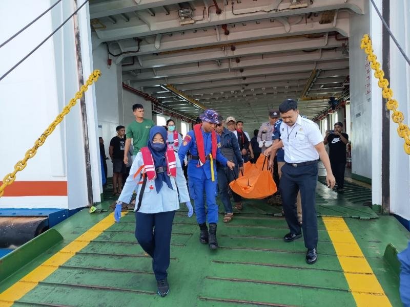 ABK KMP Athayana Ditemukan Meninggal di Perairan Gilimas, Polisi Lakukan Penyelidikan
