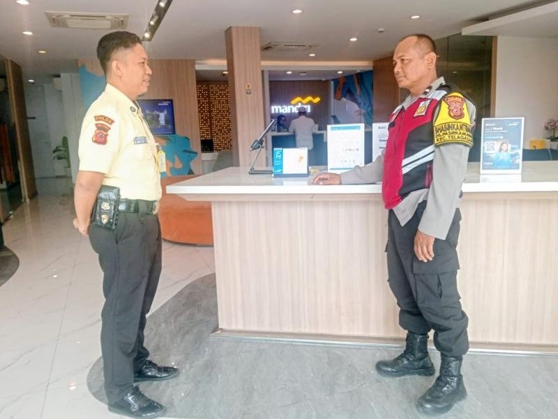Upaya Anggota Personil Polsek Telagasari Laksanakan Patroli Rutin di Sekitar Bank dan Objek Vital Cegah Gukamtibmas dan C3