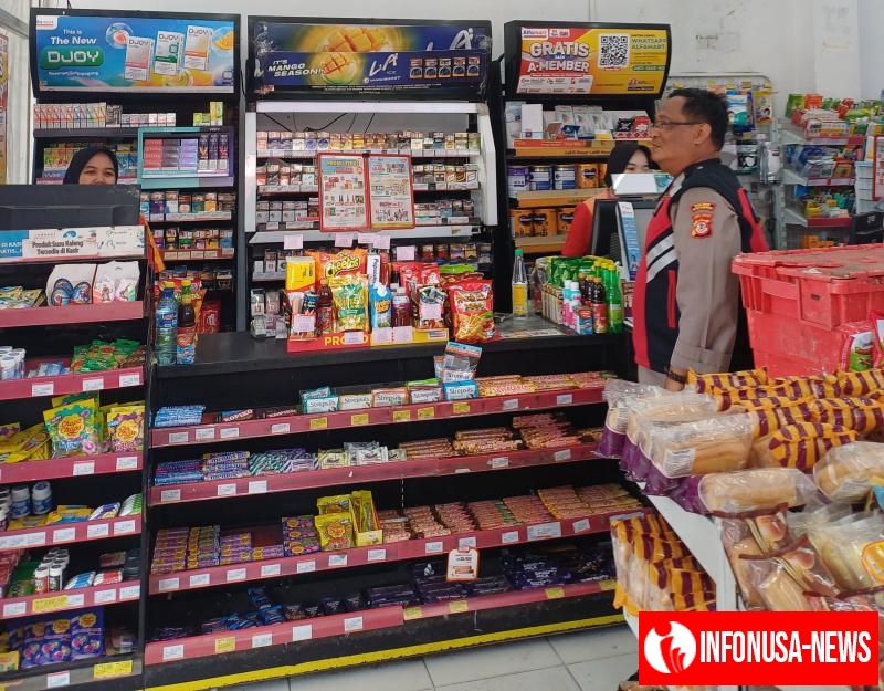 Upaya Aiptu Yulian Anggota Polsek Batujaya Tingkatkan Patroli Prekat guna Ciptakan Keamanan di Minimarket