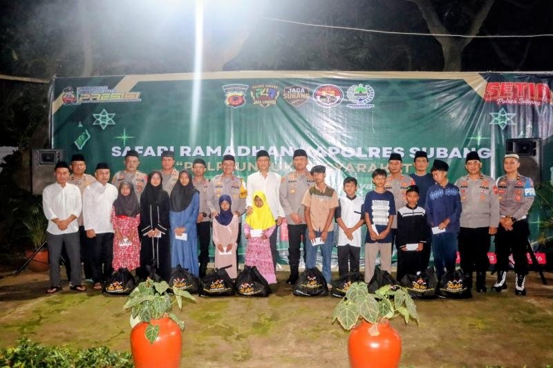Safari Ramadhan Kapolres Subang: Pererat Silaturahmi, Polri Berbagi Kebahagiaan Bersama 500 Warga di Cipunagara