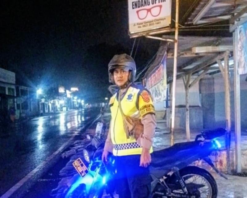 Optimalkan Anggota Prekat Polsek Banyusari Giat Patroli Jalan Raya Antisipasi Kejahatan