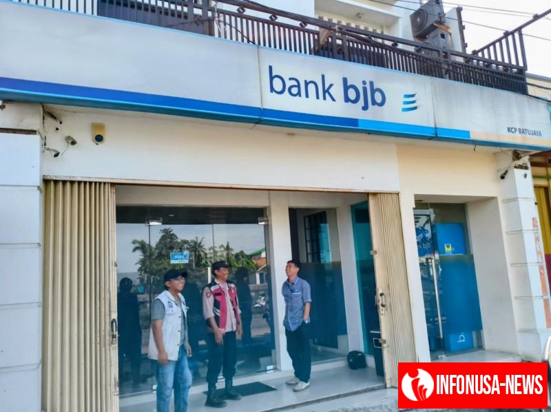 Cegah GU Kamtibmas di Bank BJB Unit Batujaya oleh Anggota Polsek Batujaya