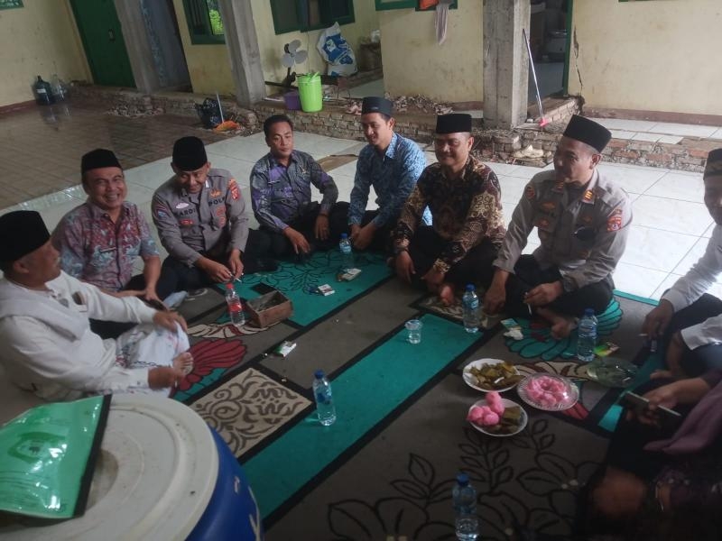 Serap Aspirasi Warga Cintaasih, Kapolsek Pangkalan Gelar Jumat Curhat Guna Perkuat Kamtibmas