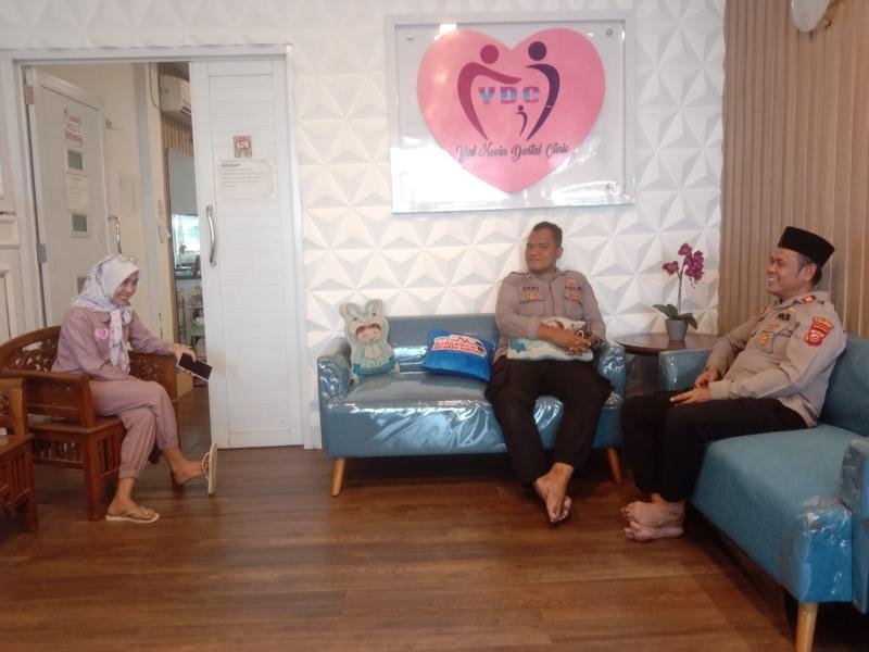 Tingkatkan Hubungan Baik Kapolsek Kotabaru Sambangi Tokoh Masyarakat