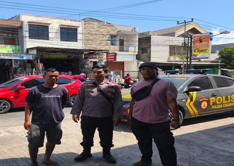 Cegah C3 dan Premanisme Siang Hari Patroli Po?sek Cikampek Sasar Pasar Tradisional Cikampek