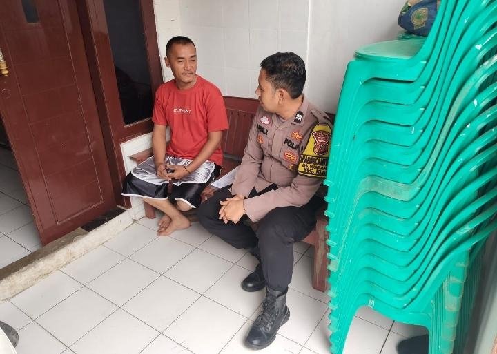 Aiptu Ikbal Karis Sampaikan Pesan Kamtibmas kepada Warga Dusun Mangga Besar
