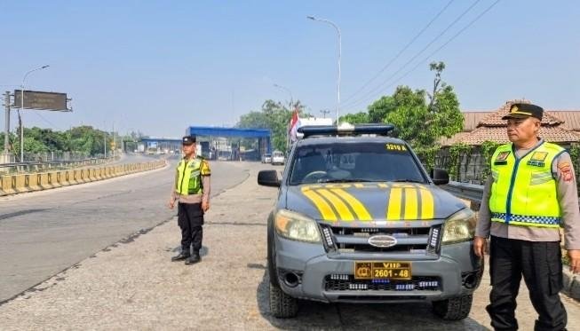 Polsek Klari Intensifkan Patroli, Pastikan Akses Keluar-Masuk Tol Kartim Aman