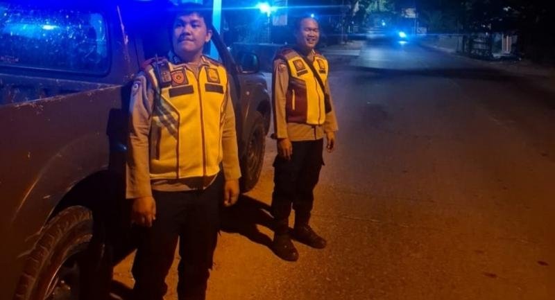 Upaya Anggota Personel Polsek Lemahabang Getol Melaksanakan Patroli Prekat Malam
