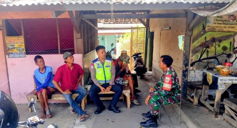 Merawat Sinergitas TNI-Polri Di Kecamatan Lemahabang Dalam Pertahankan Kamtibmas