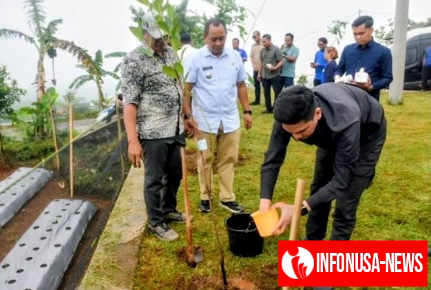 Upaya Jaga Kelestarian Lingkungan Sekaligus Memitigasi Risiko Bencana Terus Diperkuat di Kabupaten Sumedang dengan Melakukan Penanaman Pohon