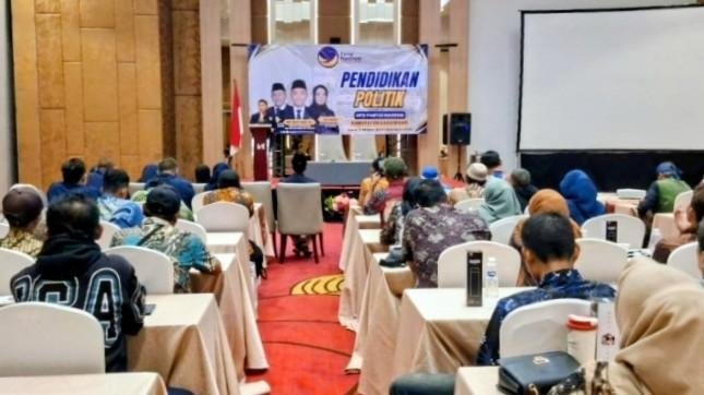 NasDem Karawang Panaskan Mesin Politik Menuju 2029, Kader Didorong Lebih Dekat dengan Masyarakat