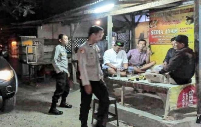 Mencegah Begal Dan Kejahatan Malam Hari Anggota Polsek Pedes Patroli Ke Jalanan Sepi