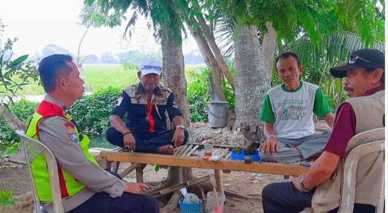 Giat Sambang Dialogis Bhabinkamtibmas Desa Solokan Berikan Himbauan Kamtibmas