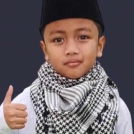 Ungkapan Syukur Keluarga Rendi Kurniawan dalam Khitanan Putra Pertama