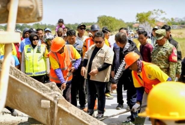 Kang Rey Pastikan Jalan Bobos–Rancadaka Tuntas, Targetkan Seluruh Jalan Kabupaten Subang Mulus pada 2027

 
