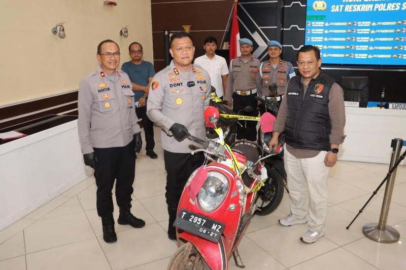 Polres Subang Gelar Konferensi Pers Ungkap Kasus Curanmor dan Aksi Main Hakim Sendiri