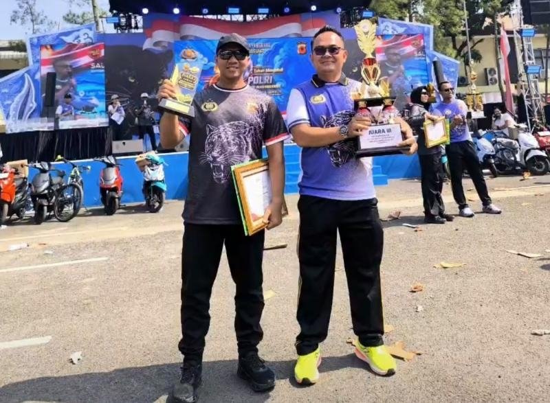 Polres Karawang Raih Juara II Lomba Manajemen Media Ketahanan Pangan Polda Jabar, Kapolres Terima Penghargaan Langsung dari Kapolda Jabar