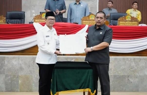 DPRD Subang Gelar Paripurna Bahas Raperda Desa dan LKPJ Bupati 2025