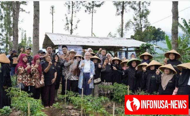 Wabup Garut Putri Karlina Sambut Tim Klarifikasi Lapangan Evaluasi Kinerja Desa Anugerah Gapura Sri Baduga Jawa Barat 2025 di Desa Pangauban