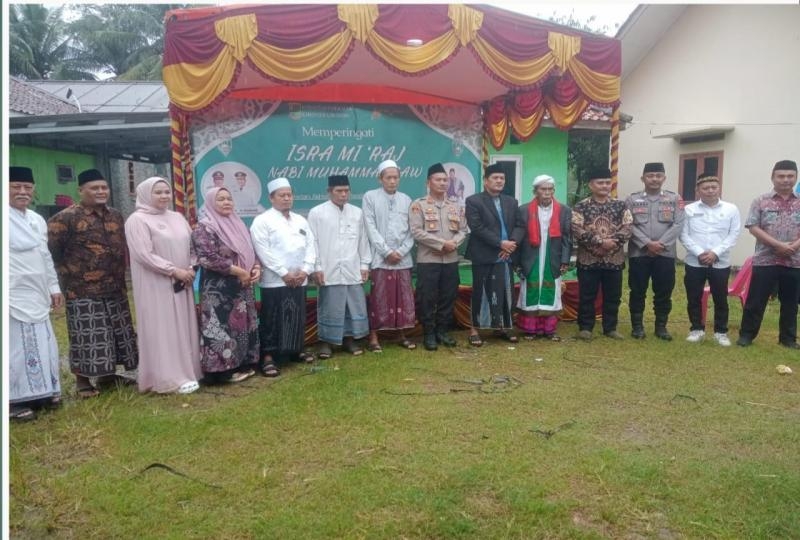 Kapolsek Pangkalan Bersama Forkopicam Peringati Isra Miraj 1447 H, Momentum Teladani Akhlak Rasullullah