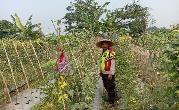 Bhabinkamtibmas Polsek Klari Laksanakan Giat Sambang Kamtibmas kepada Warga Binaan Desa Karanganyar