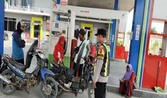 Pastikan.Aman, Kunjungi SPBU Gempol Patroli Prekat Polsek Banyusari di Siang Hari