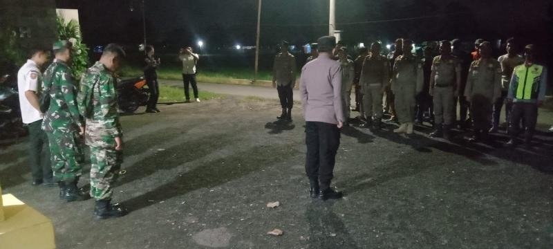 Kapolsek Banyusari Pimpin Apel KRYD Gabungan, Perkuat Keamanan Ramadhan 2026