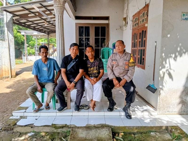 Bhabinkamtibmas Polsek Telagasari Sampaikan Himbauan Kamtibmas Kepada Masyarakat