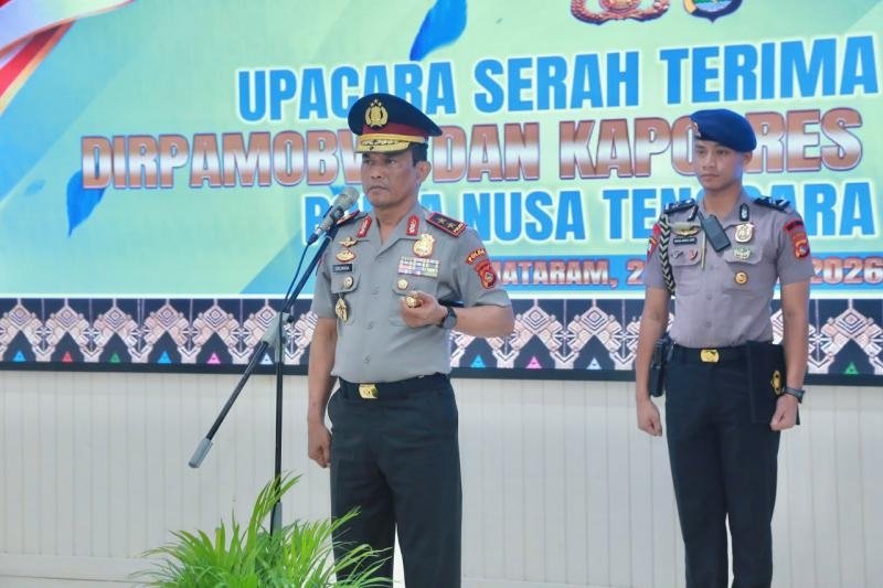Kapolda NTB Pimpin Sertijab Dirpamobvit dan Kapolres Lombok Utara, Tekankan Makna Pengabdian