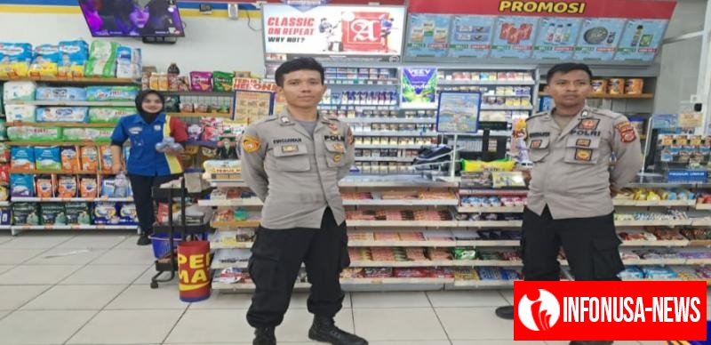 Polsek Rengasdengklok Laksanakan Patroli Prekat Malam Dan Sambangi Karyawan Indomart