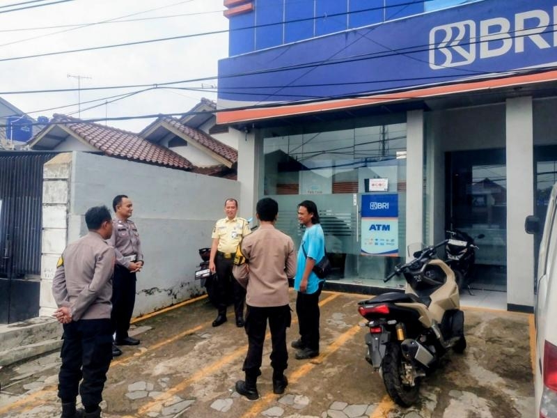 Antisipasi Tindak Kejahatan, Patroli Polsek Kotabaru Kontrol Objek Vital Perbankan di Siang Hari