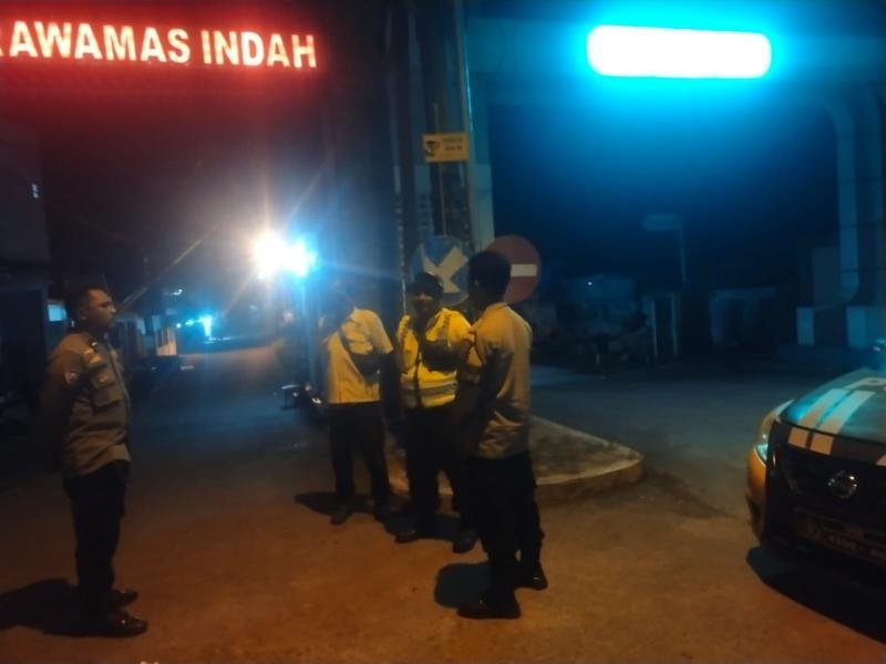 Tekan Angka Kriminalitas Polsek Kotabaru Laksanakan Kegiatan Patroli ke Pemukiman Warga