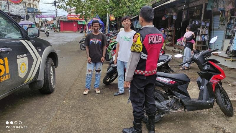 Bhabinkamtibmas Polsek Telagasari Sebar Himbauan Cegah Gukamtibmas