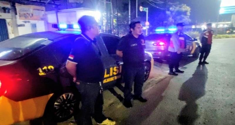 Jajaran Polisi di Telukjambe Timur Sasar Jalan Raya Arteri Karbar saat Laksanakan Patroli Preventif