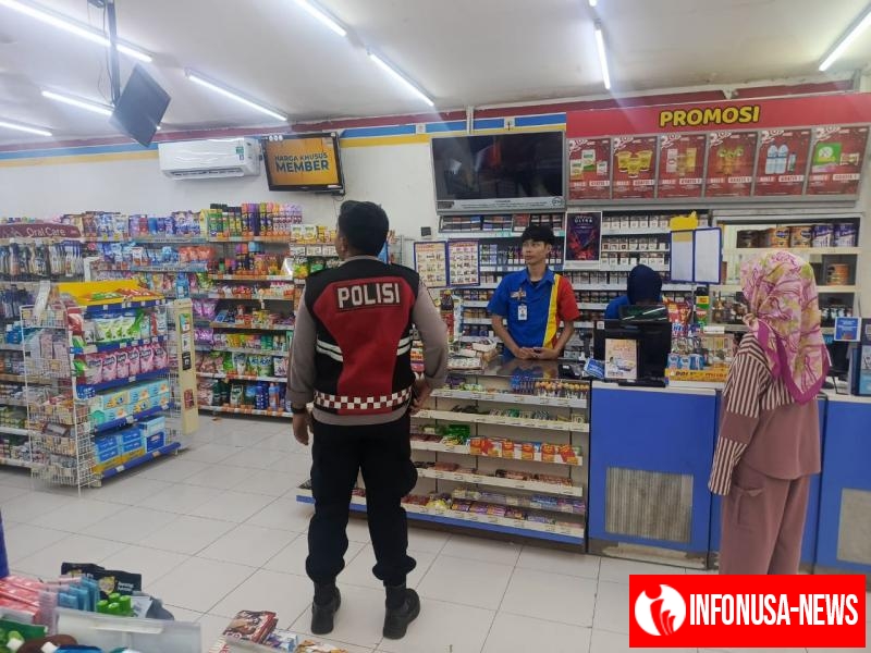 Personil Laksanakan dengan Penuh ketelitian Guna antisipasi Guankamtibmas, Lakukan Patroli Rutin Pertokoan Diwilayah Hukum Polsek Tempuran.