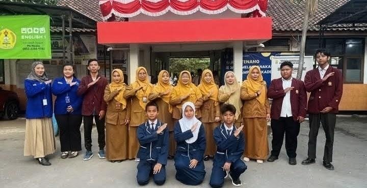 Mahasiswa PLP UNSIKA Tinggalkan SMPN 1 Karawang Barat, Tinggalkan Kenangan dan Inspirasi