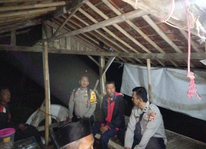 Patroli Malam, Polsek Pedes Antisipasi Kejahatan Jalanan dan Curanmor