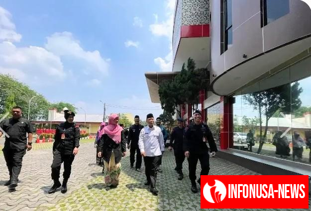 Wali Kota Depok Supian Suri Jenguk Santri Ponpes Baitul Quran yang Diduga Alami Keracunan