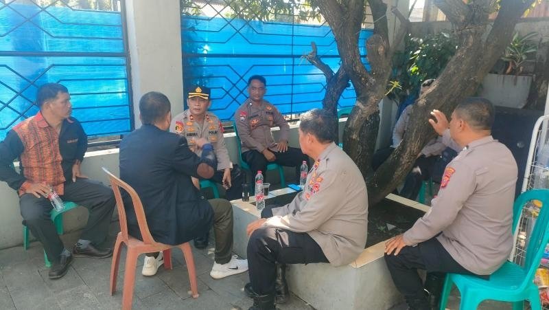 Minggu Kasih, Kapolsek Klari: Ajak Jemaat Kerjasama Jaga Kamtibmas dan Kerukunan Antarumat?