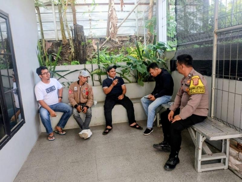 Bhabinkamtibmas Polsek Klari Patroli Humanis, Sambang Warga Dusun Kebon Kacang