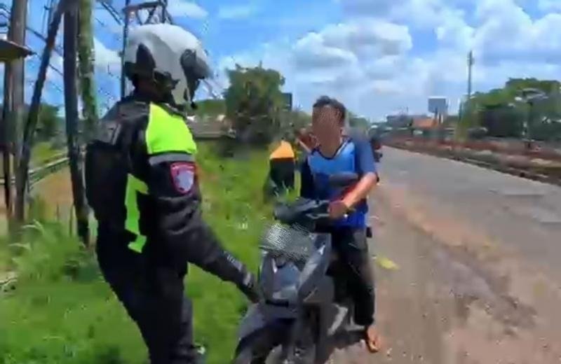 Polantas di Karawang Laksanakan Patroli Simpatik, Minimalisir Angka Pelanggaran hingga Laka