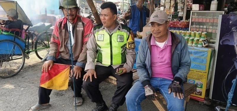 Bhabinkamtibmas Polsek Telagasari Serukan Himbauan Kenakalan Remaja Kepada Masyarakat Binaan