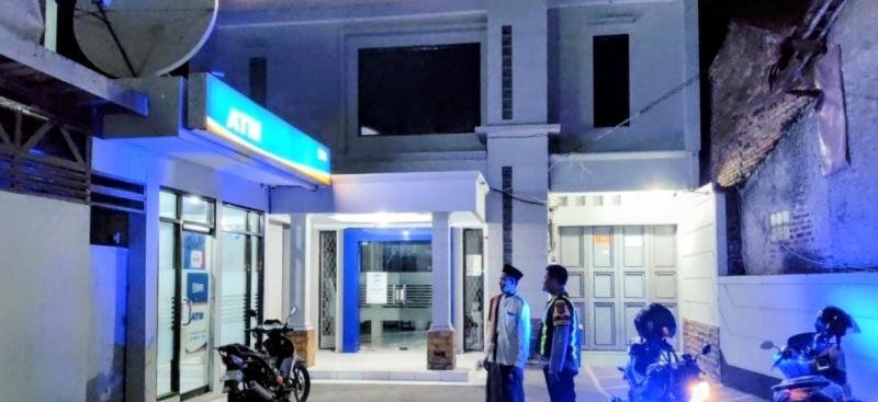 Upaya Kunjungi BRI Gempol Patroli Prekat Polsek Banyusari di Siang Hari di wilayah